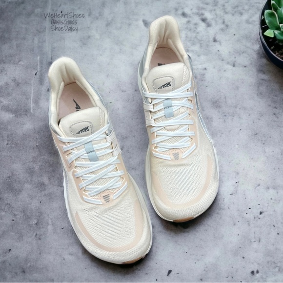 NIB Altra Provision 6 Running Shoes Sneakers Sand - Picture 2 of 15